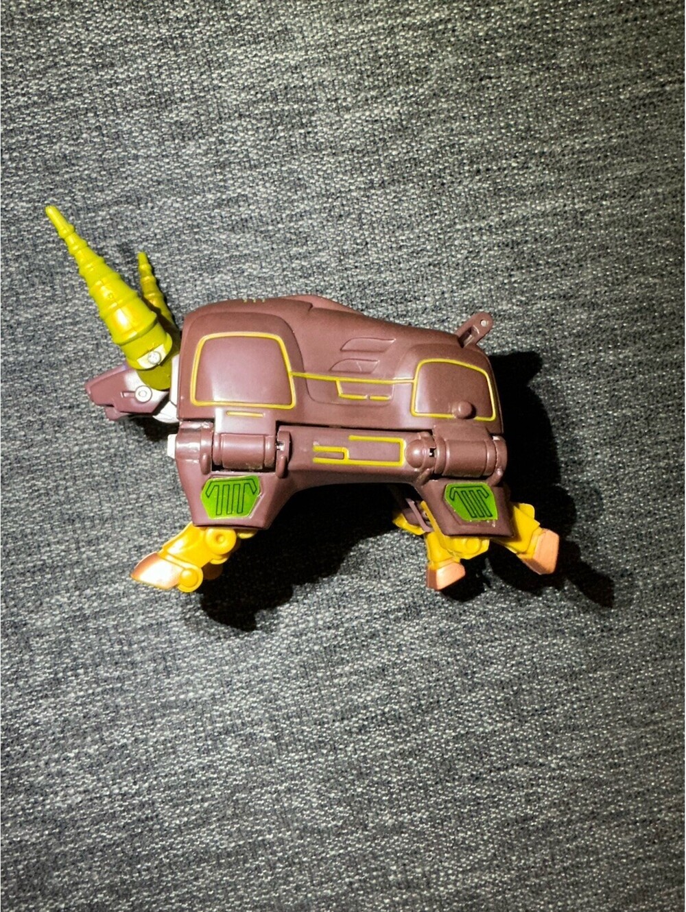 Power Rangers Wild Force Deluxe Animus Megazord Brown Bison Bull Wildzord Figure